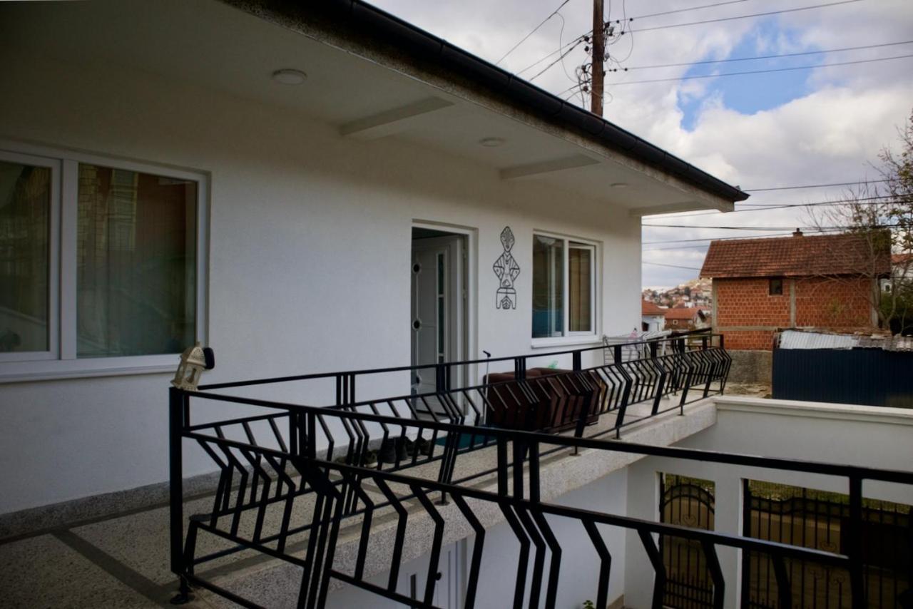 Got Prishtina Hostel Приштина Екстер'єр фото